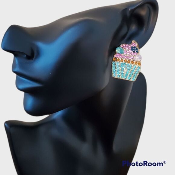 BLING CUPCAKE RHINESTONE EARRINGS - Picture 1 of 6